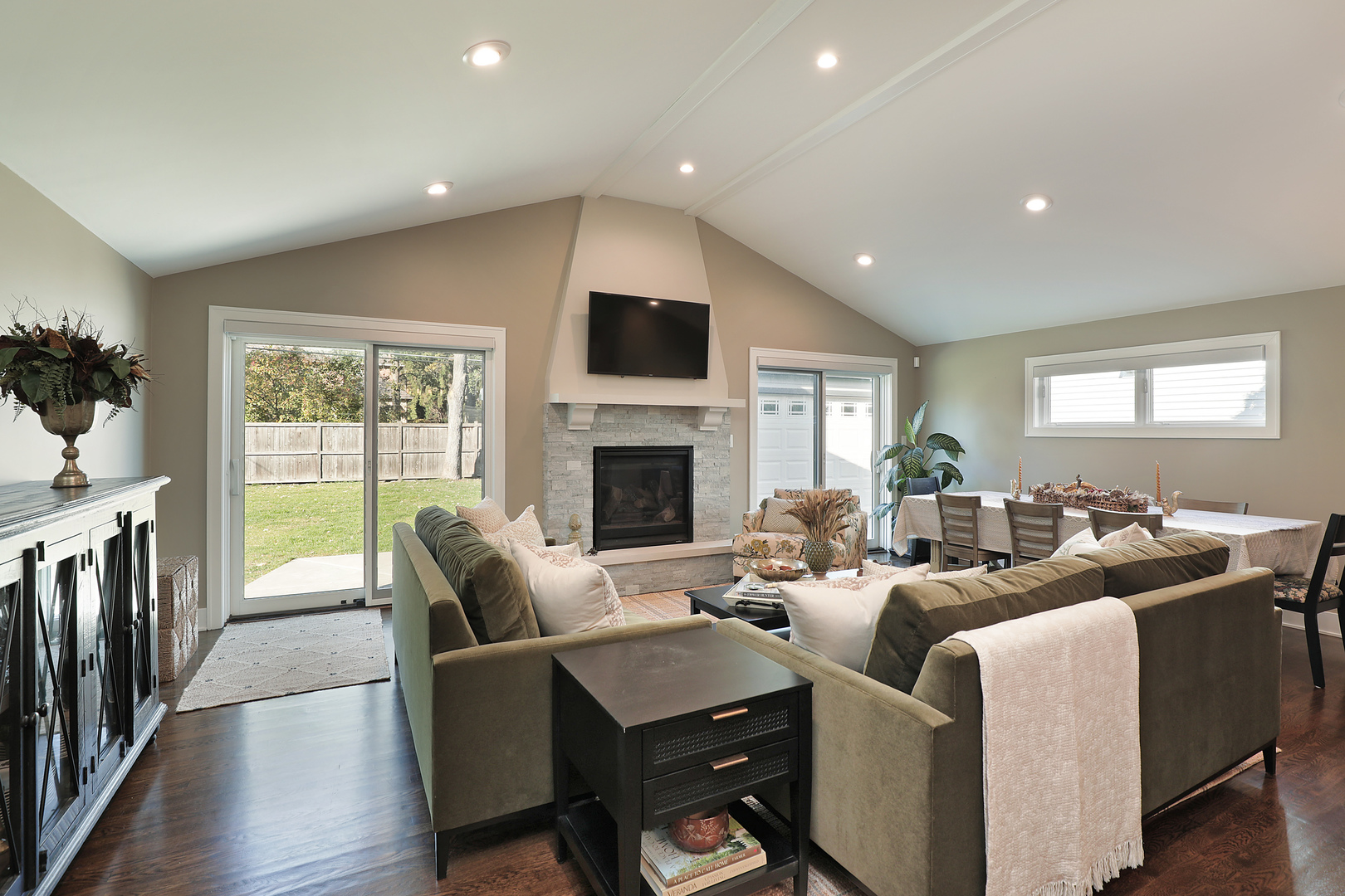 1444 Crowe Ave Deerfield, IL 60015