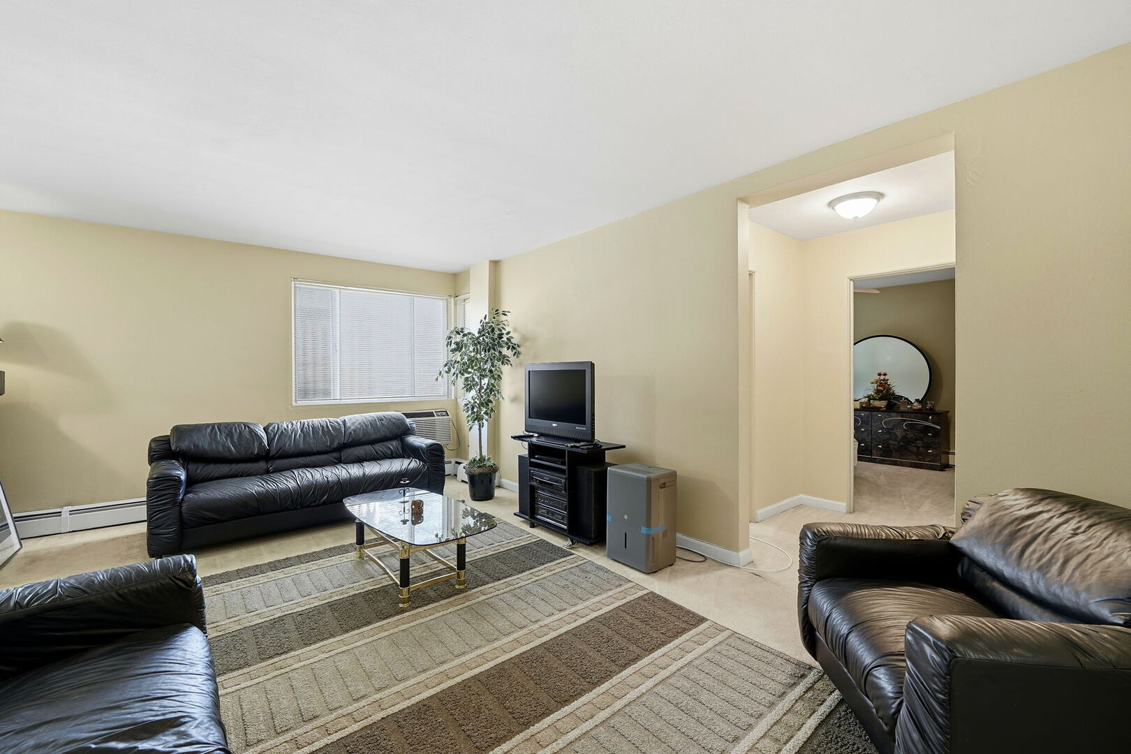 1609 Howard St #2 Evanston, IL 60202