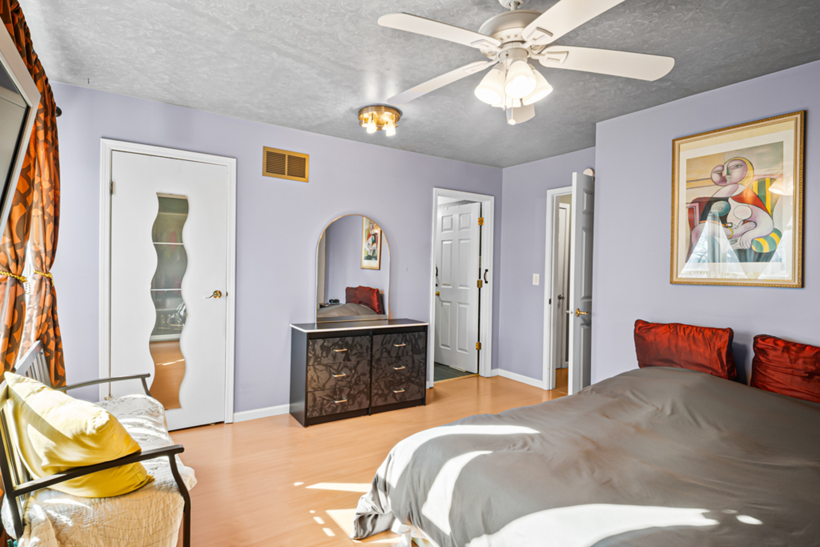 51 W Stevenson Dr Glendale Heights, IL 60139