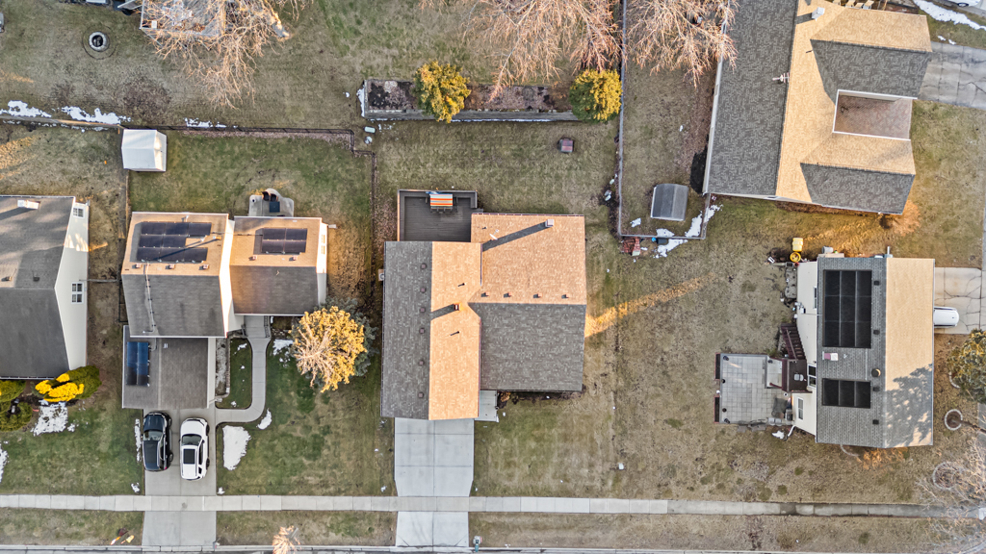 51 W Stevenson Dr Glendale Heights, IL 60139