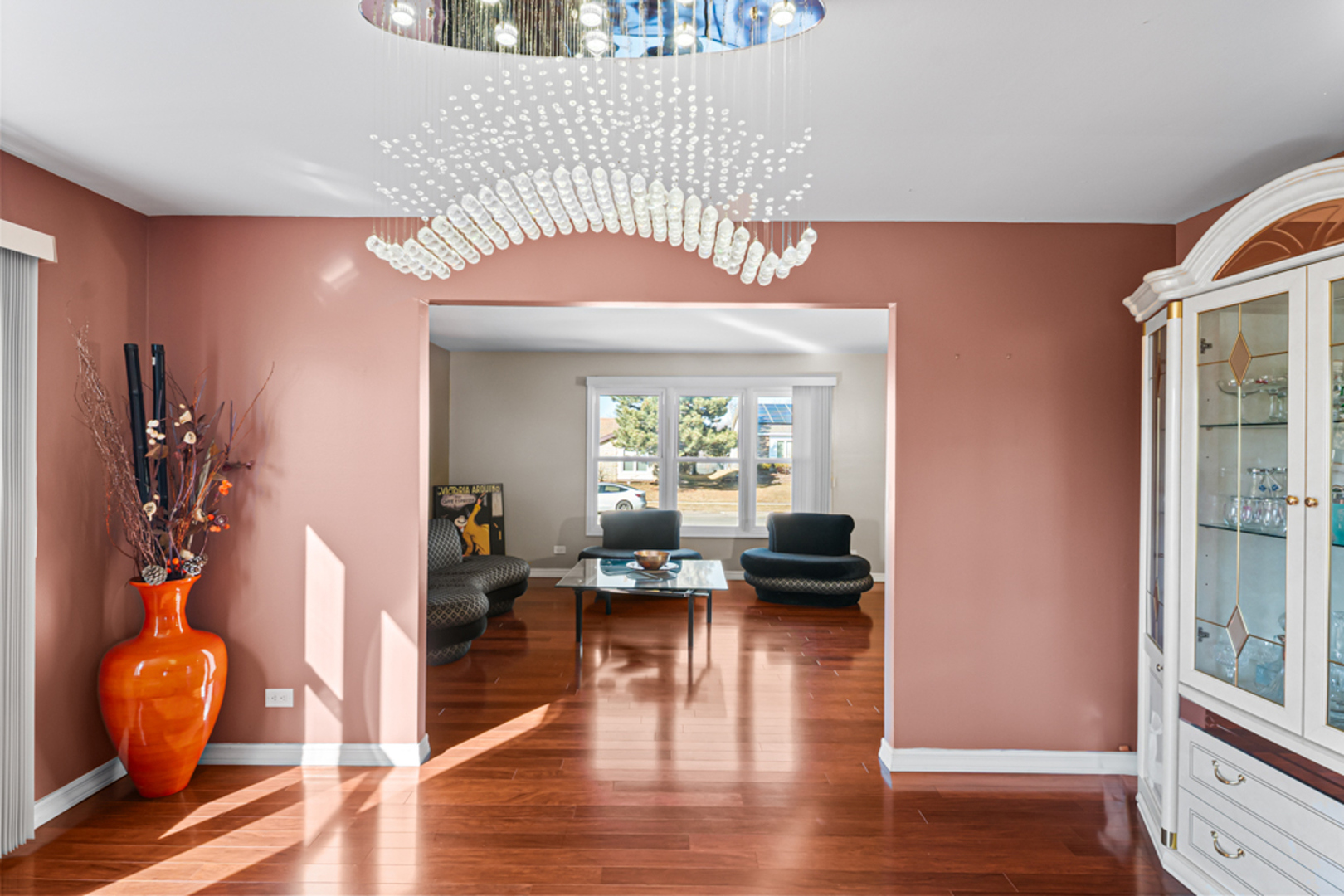 51 W Stevenson Dr Glendale Heights, IL 60139