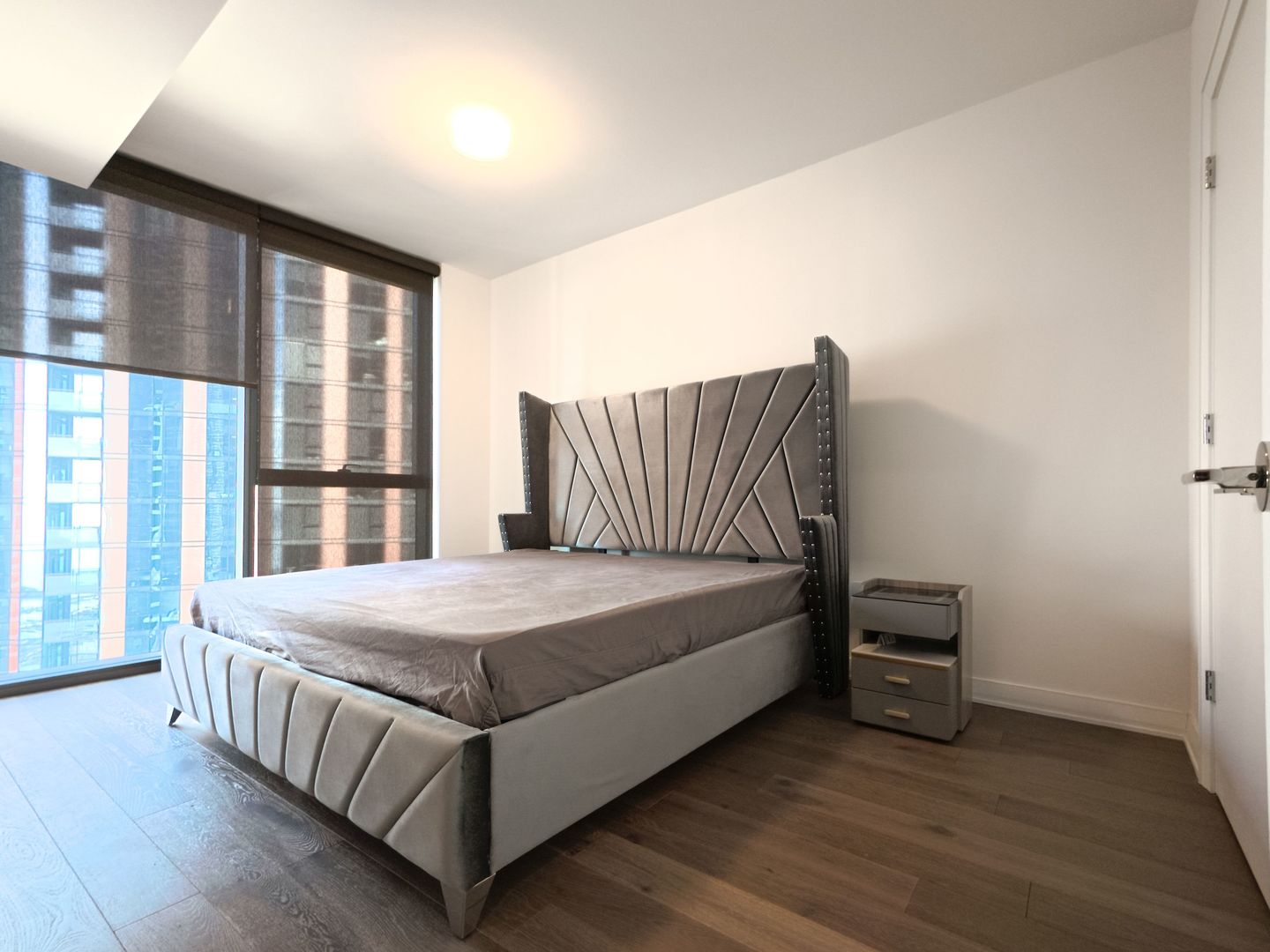 211 N Hbr Dr #1307 Chicago, IL 60601