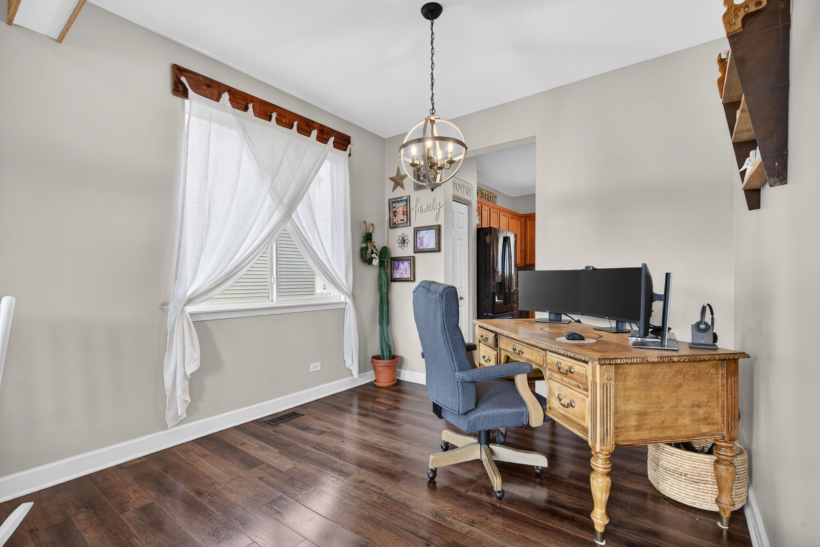 1815 Wild Rose Trl Joliet, IL 60431