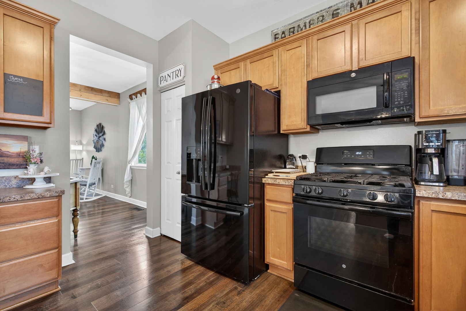 1815 Wild Rose Trl Joliet, IL 60431