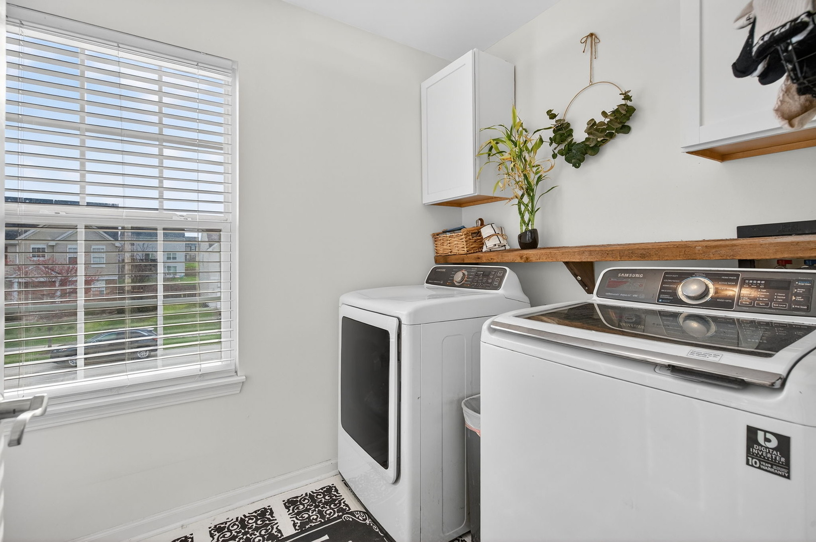 1815 Wild Rose Trl Joliet, IL 60431