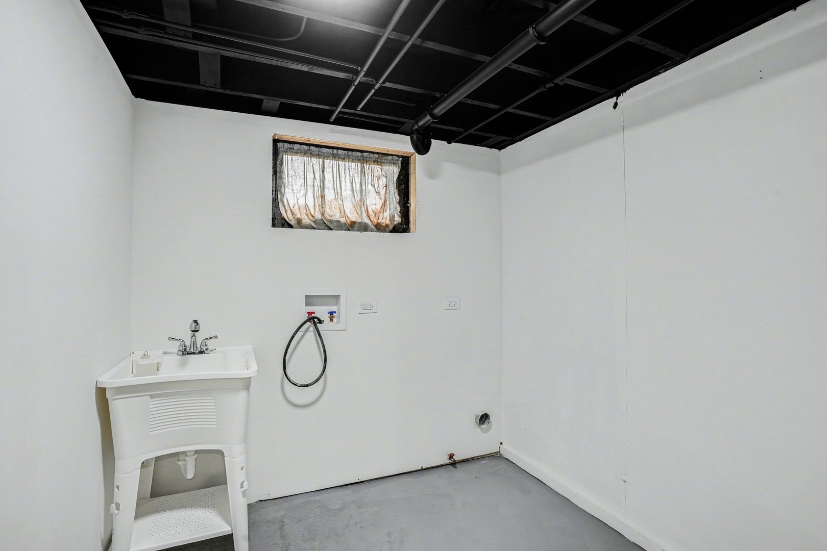 811 Kelly Ave Joliet, IL 60435