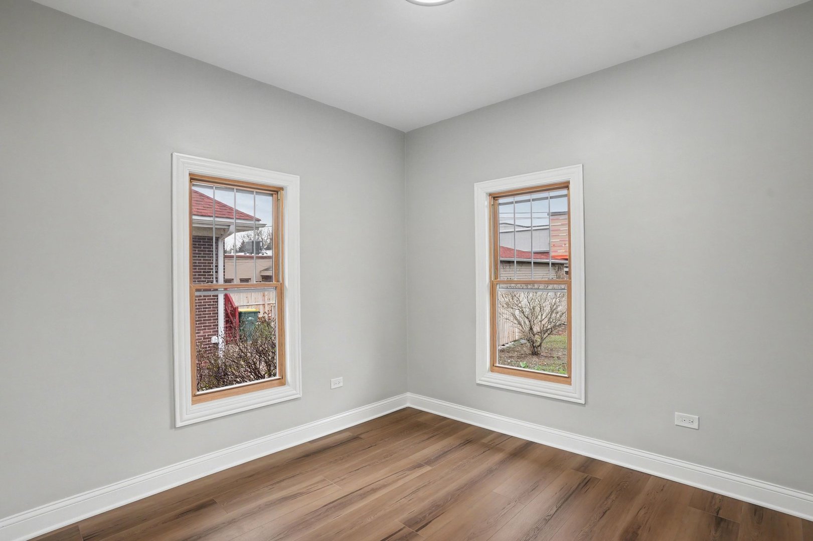 811 Kelly Ave Joliet, IL 60435