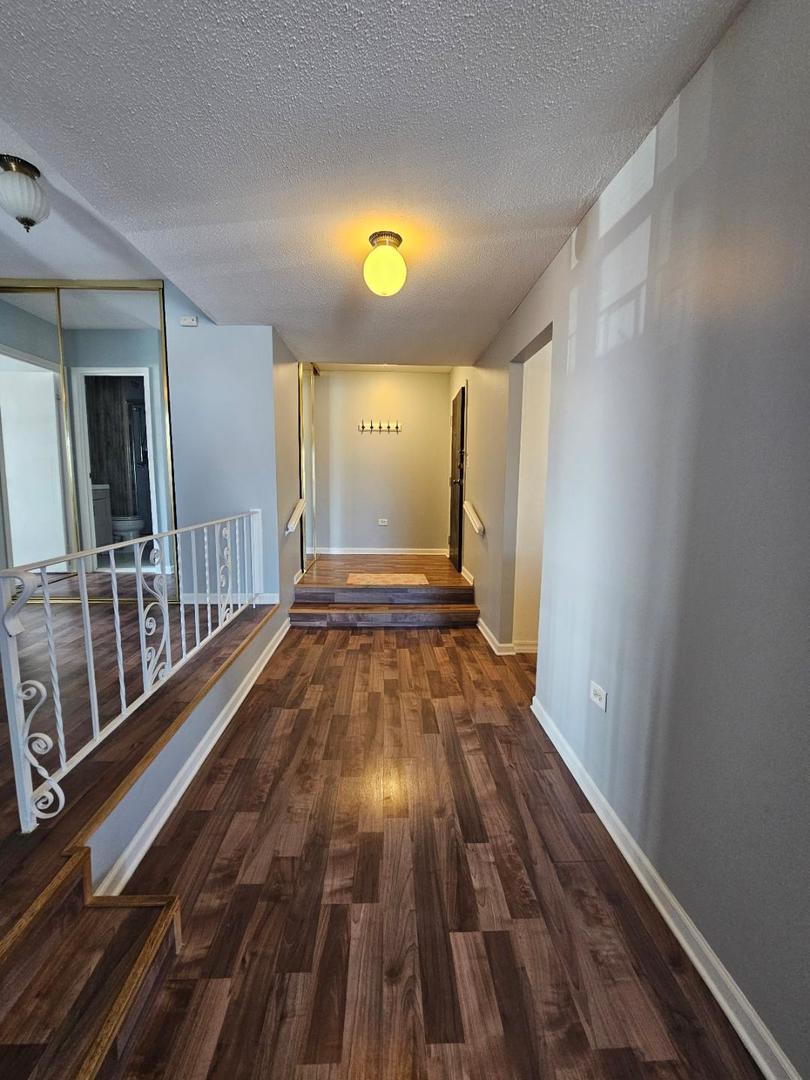 8801 W Golf Rd #2A Niles, IL 60714