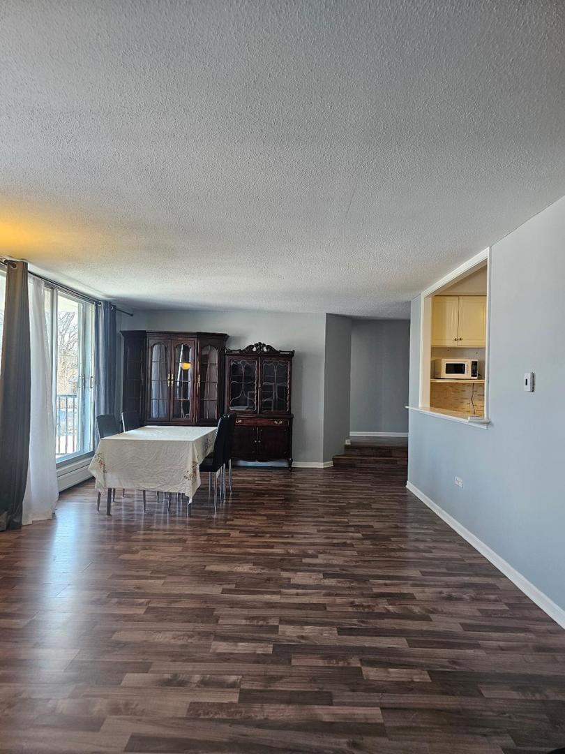 8801 W Golf Rd #2A Niles, IL 60714