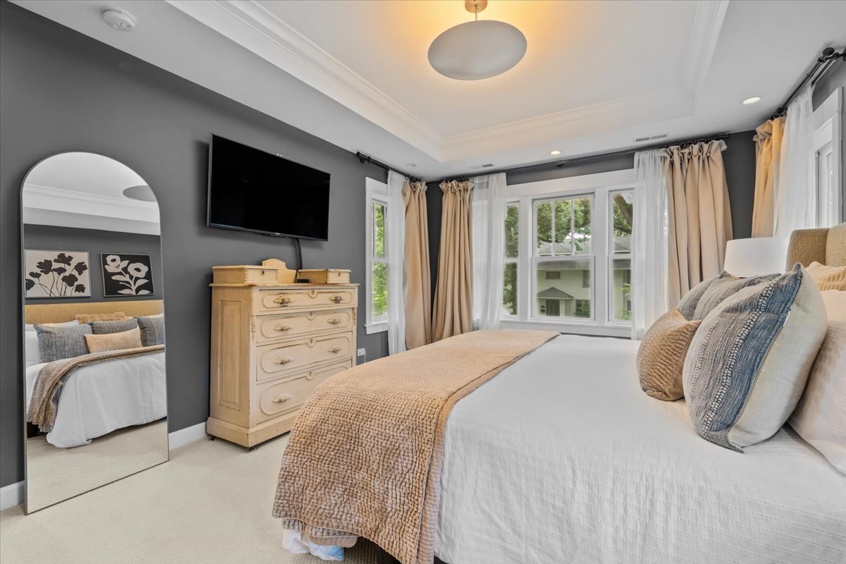 1303 Maple Ave Wilmette, IL 60091