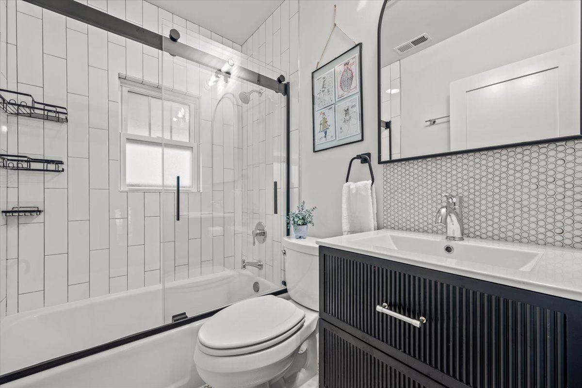 1303 Maple Ave Wilmette, IL 60091