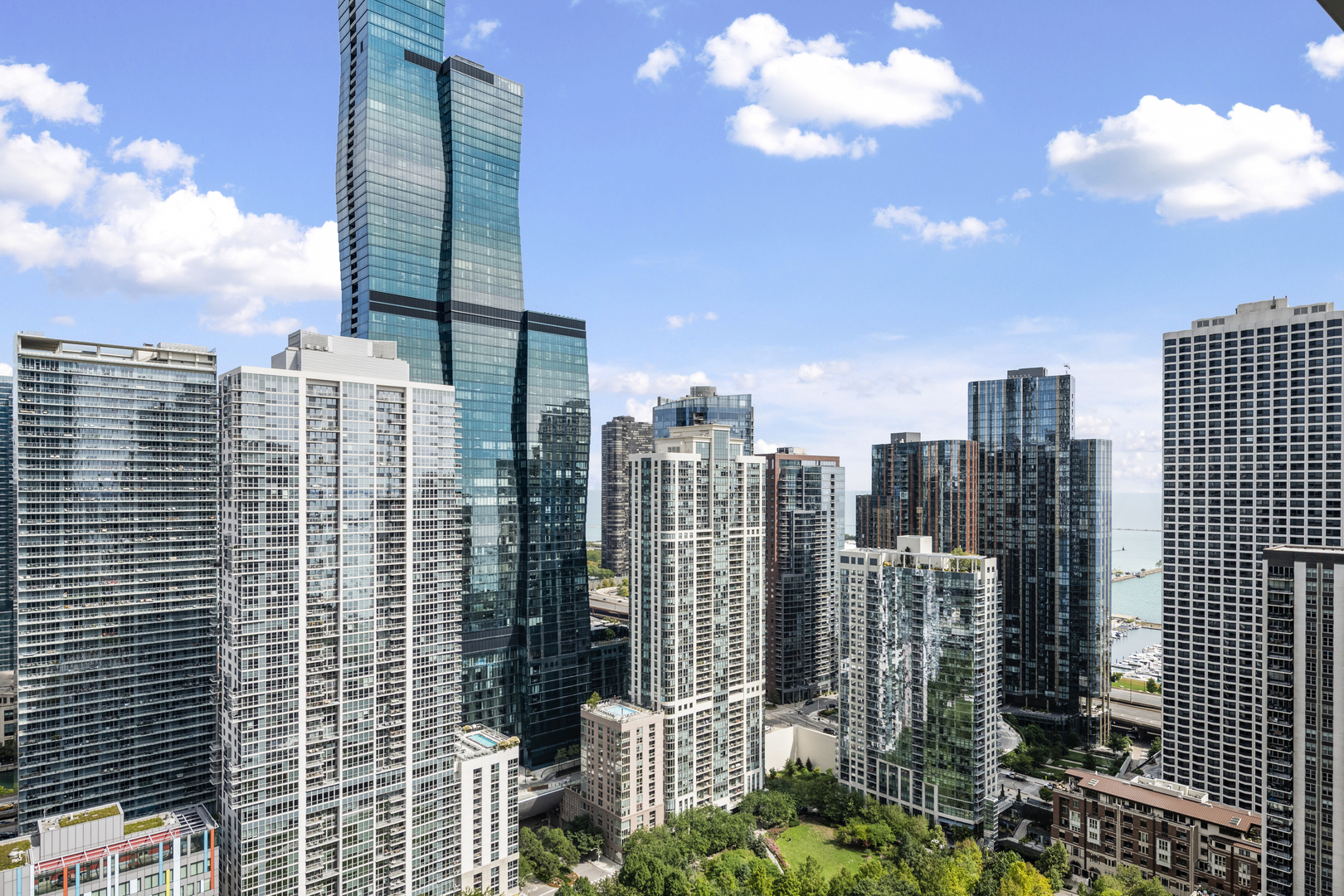 340 E RANDOLPH St #3304 Chicago, IL 60601