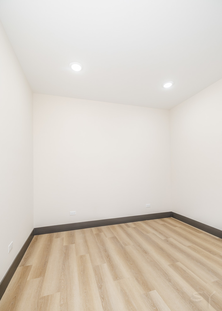 5643 S Prairie Ave #2 Chicago, IL 60637