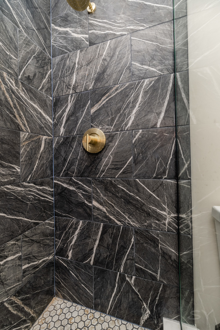 5643 S Prairie Ave #2 Chicago, IL 60637