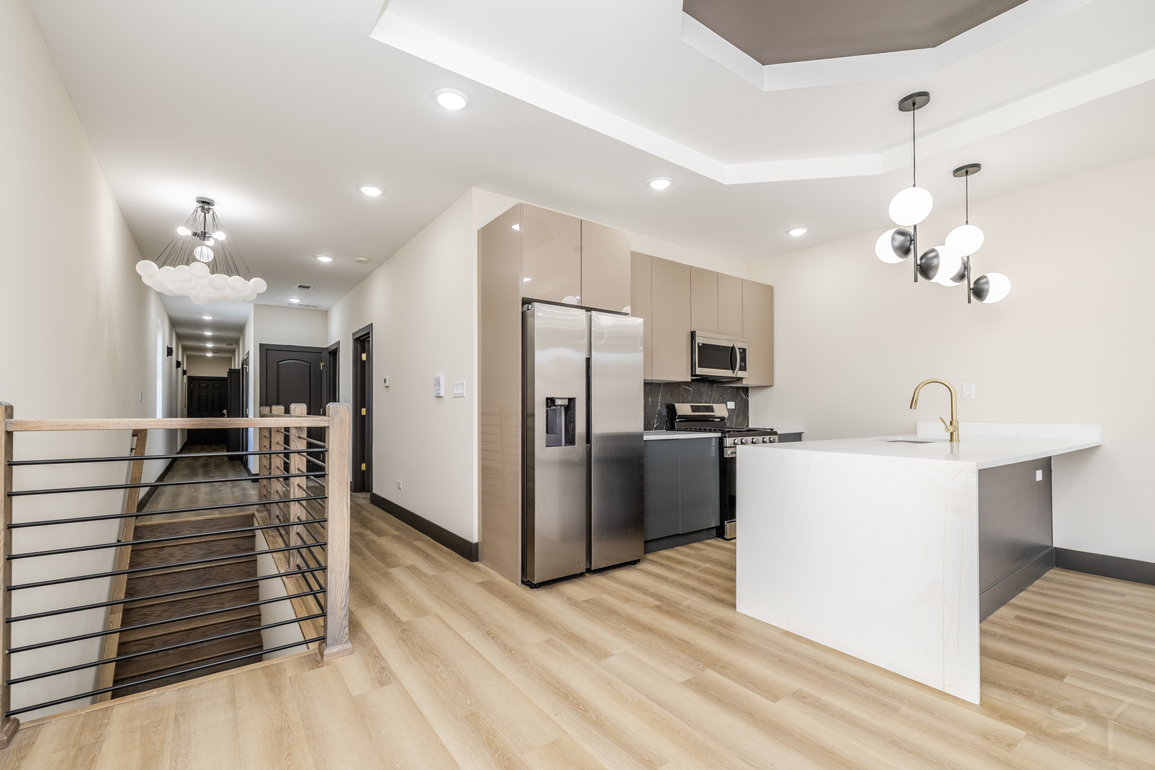 5643 S Prairie Ave #2 Chicago, IL 60637