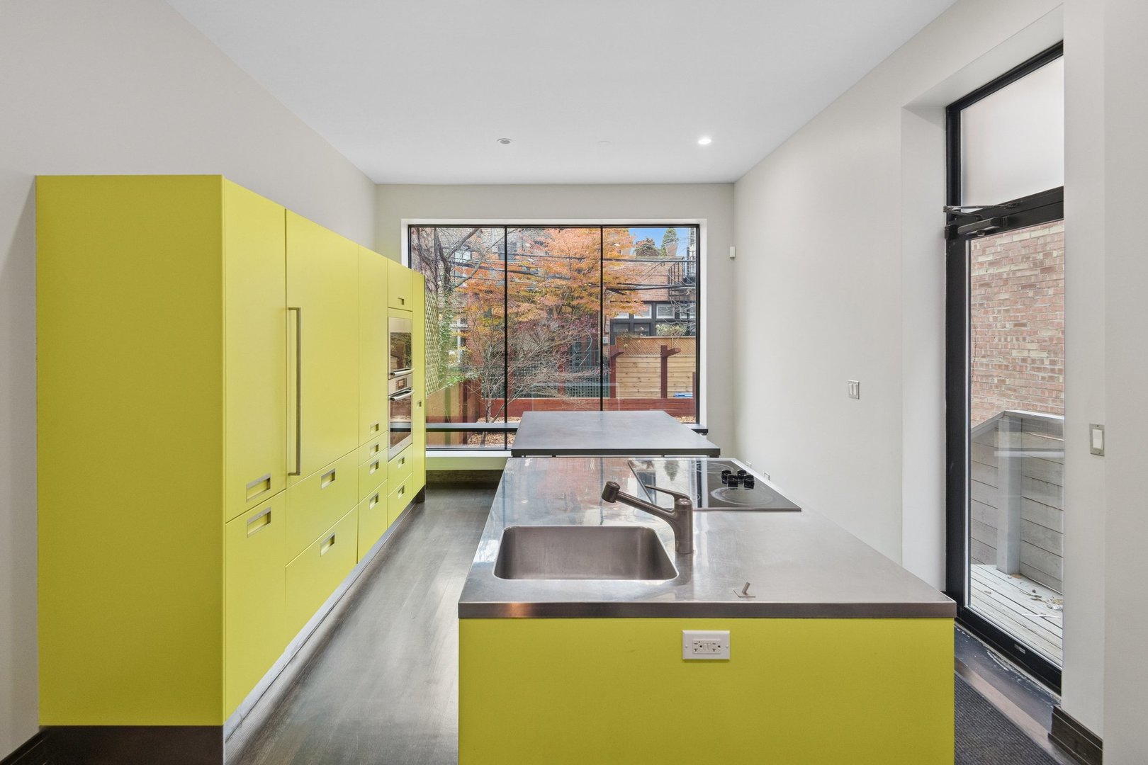 44 E Cedar St Chicago, IL 60611