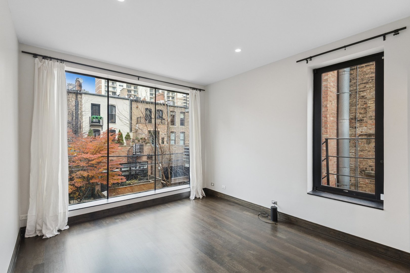 44 E Cedar St Chicago, IL 60611