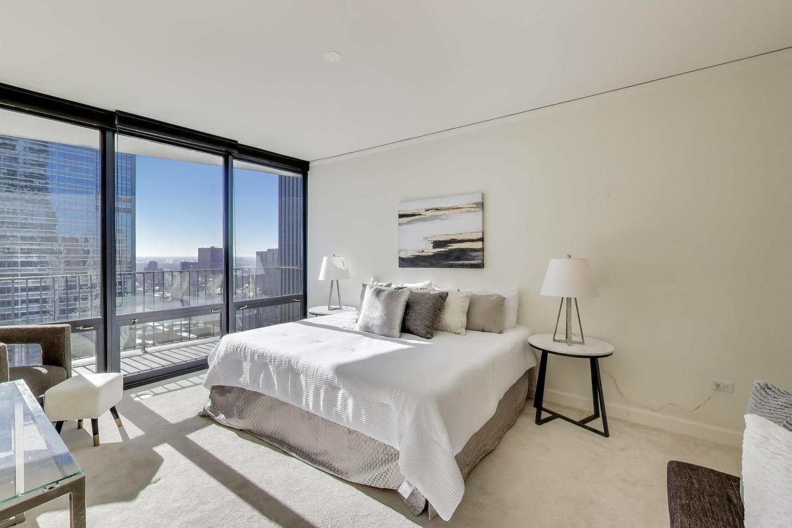 225 N Columbus Dr #5310 Chicago, IL 60601