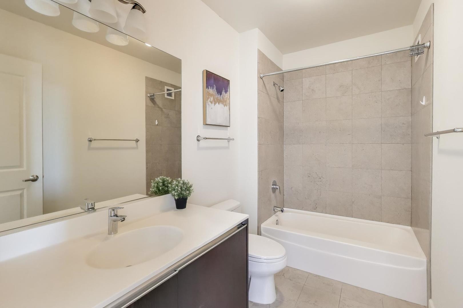 225 N Columbus Dr #5310 Chicago, IL 60601