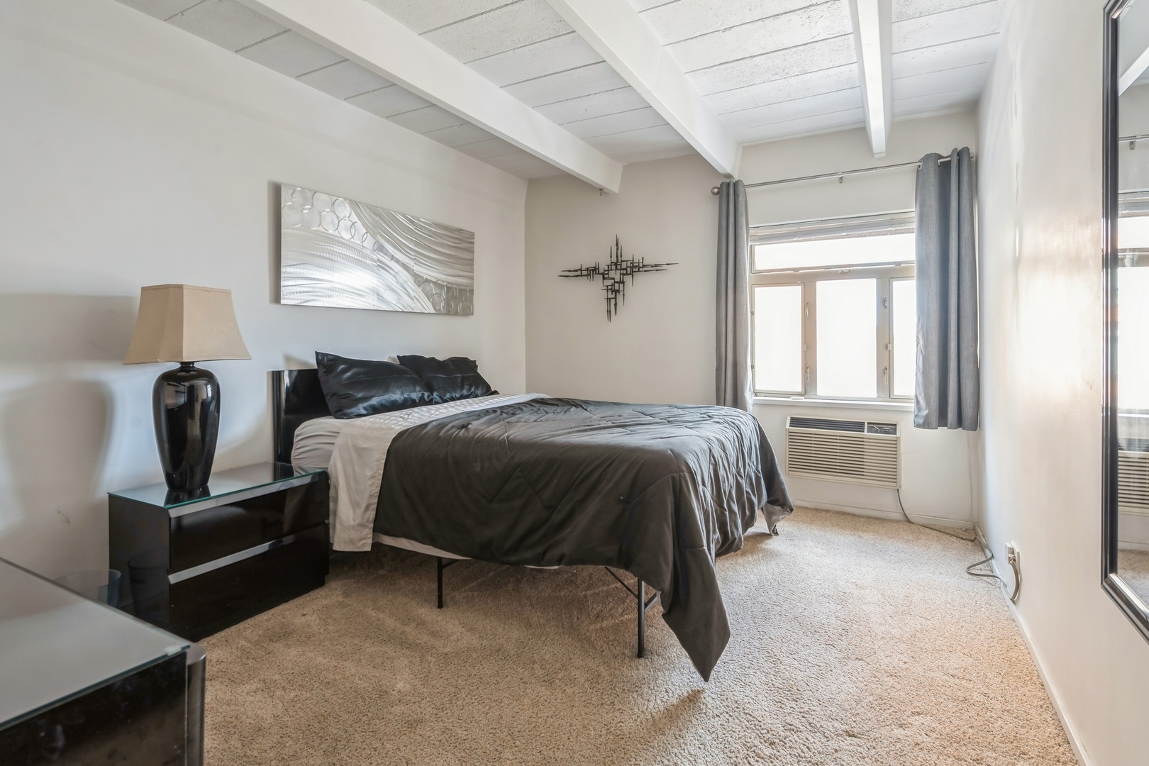 1864 Sherman Ave #5NW Evanston, IL 60201